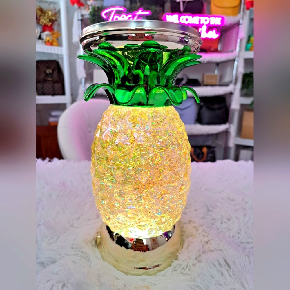Bath and Body Works 3wick Pineapple glitter pedestal candle holder